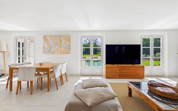 Property slide 10