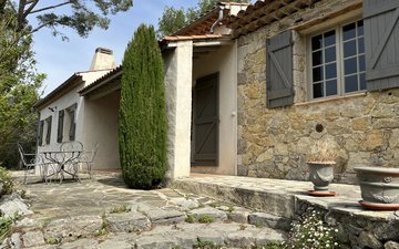 Property slide 17