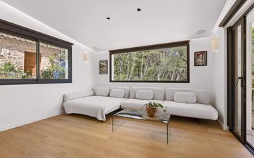 Property slide 16