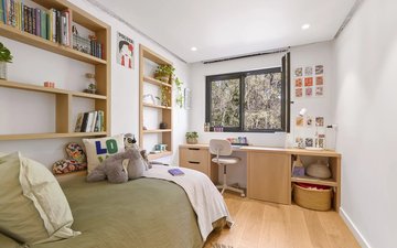 Property slide 18