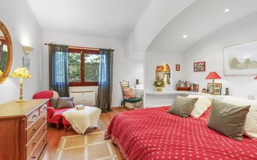 Property slide 18
