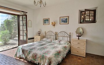 Property slide 8