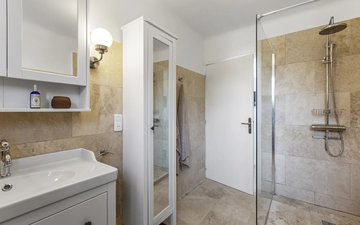 Property slide 19