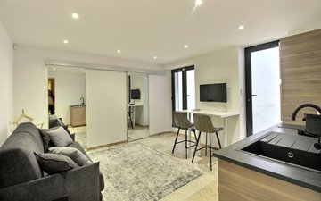 Property slide 14