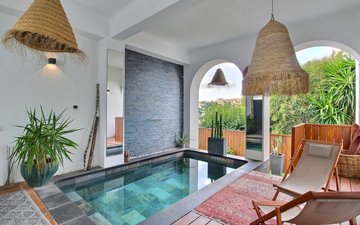 Property slide 18