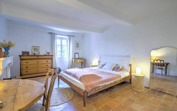Property slide 16