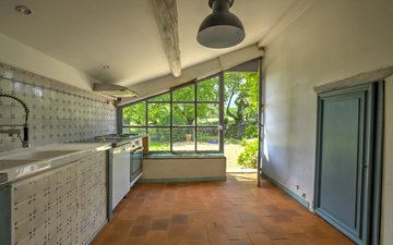 Property slide 20