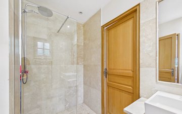 Property slide 20