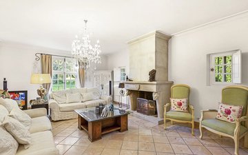 Property slide 16