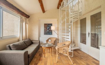 Property slide 18