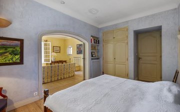 Property slide 16