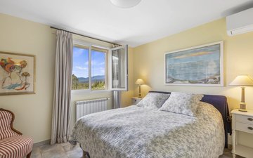 Property slide 17