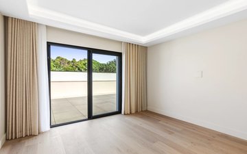 Property slide 17
