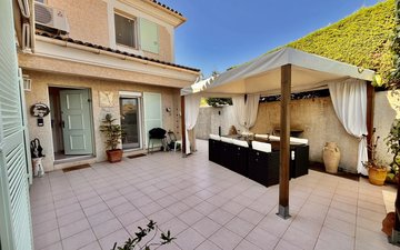 Property slide 5