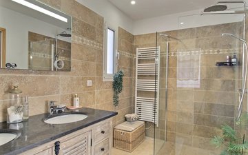 Property slide 10