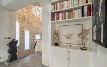 Property slide 18