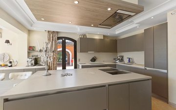 Property slide 19