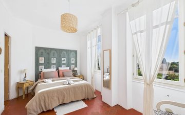 Property slide 16
