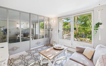 Property slide 10