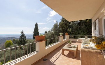 Property slide 7