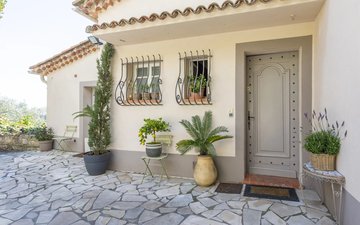 Property slide 10