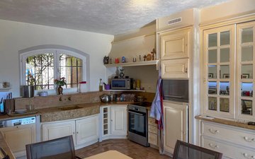 Property slide 14