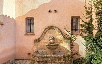 Property slide 17