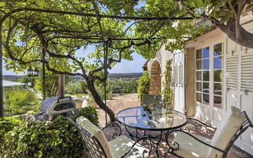 Property slide 17
