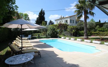 Property slide 18