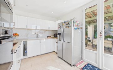 Property slide 7