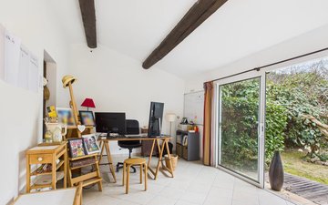 Property slide 17