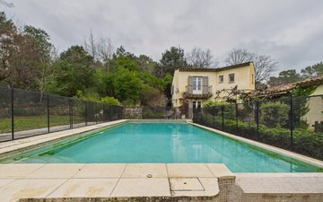 Property slide 20