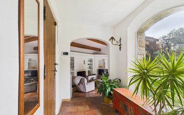 Property slide 10