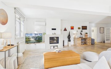 Property slide 16