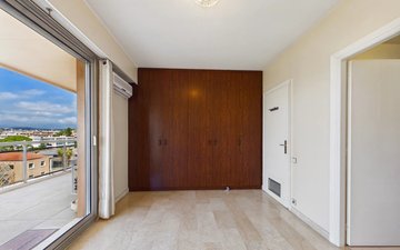 Property slide 18