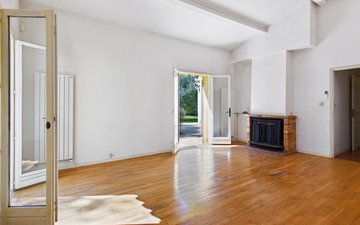Property slide 11
