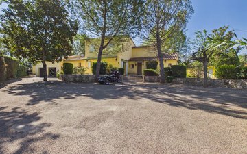 Property slide 20