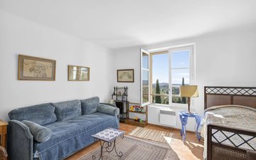 Property slide 19