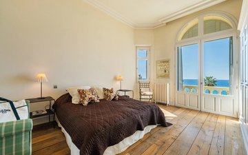 Property slide 18