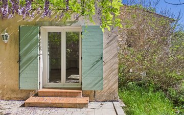 Property slide 14