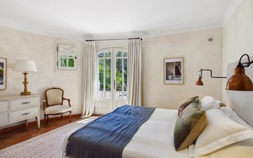 Property slide 18
