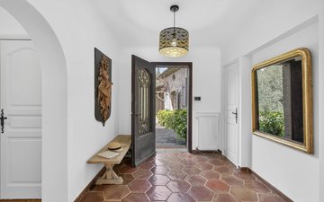 Property slide 17
