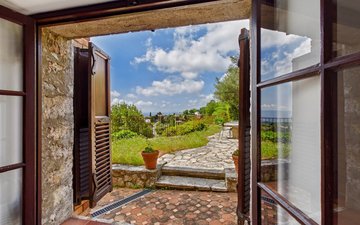 Property slide 16