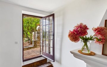 Property slide 18