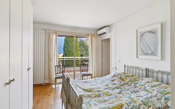 Property slide 16
