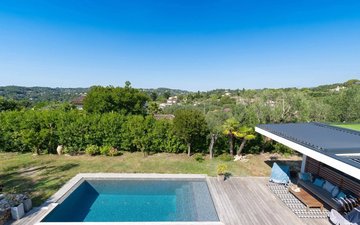 Property slide 5