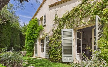Property slide 17