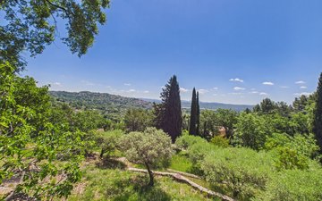 Property slide 19