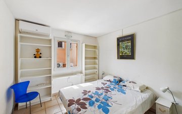 Property slide 16