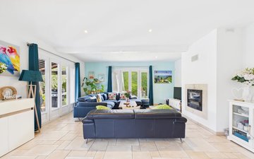 Property slide 19